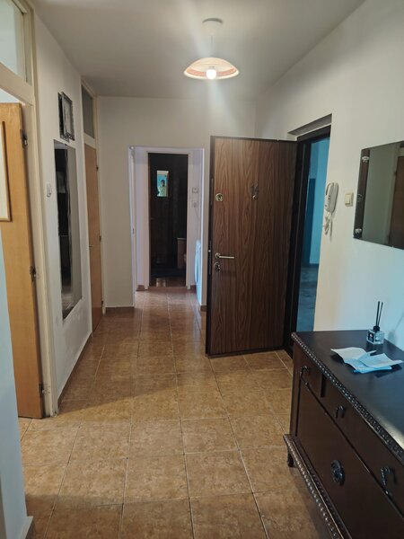 Dristor, metrou, ap. 2 camere decomandat,