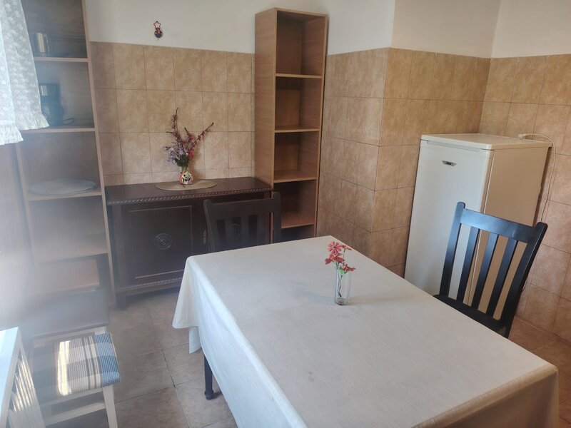 Dristor, metrou, ap. 2 camere decomandat,